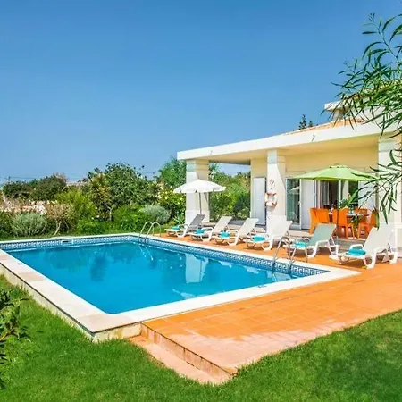 ヴィラ Sleeps 6 Pool Air Con Wifi *